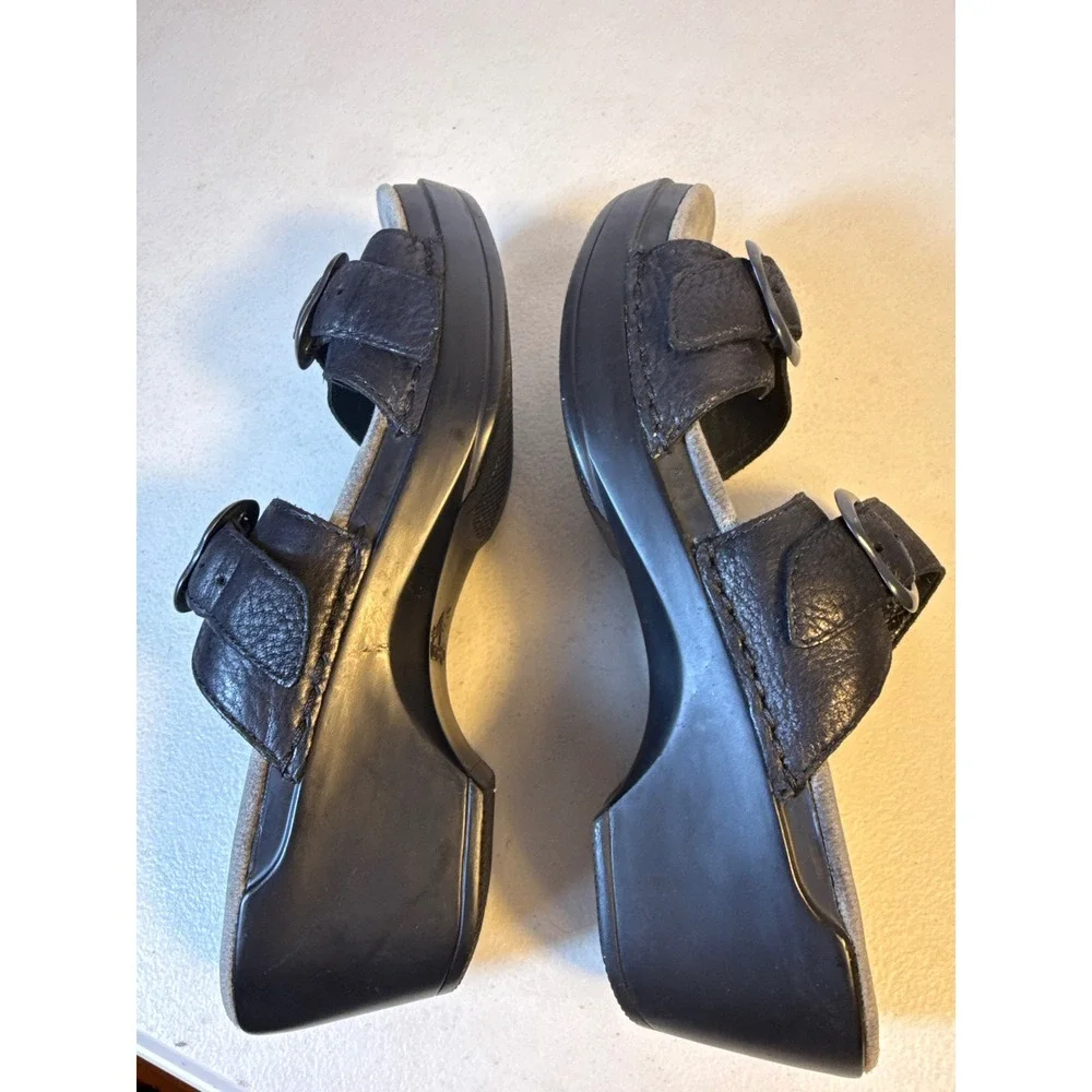 Dansko Womens Black Pebbled Leather Double Strap Buckle Platform Wedge Sandals